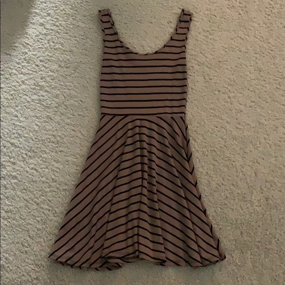 Brown and black striped dress - Picture 2 of 4